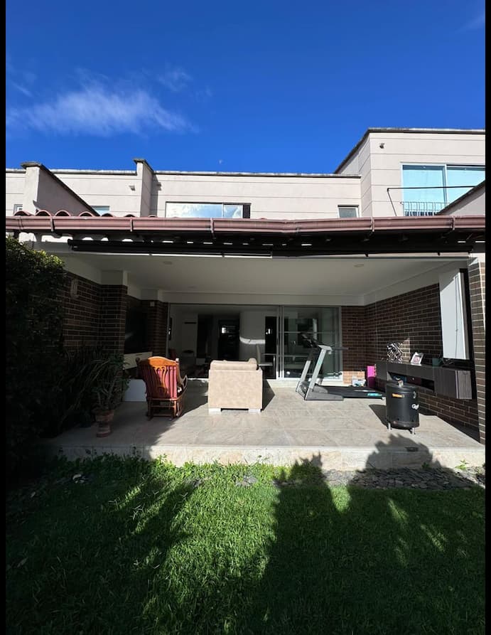 Fachada de la casa campestre en Envigado