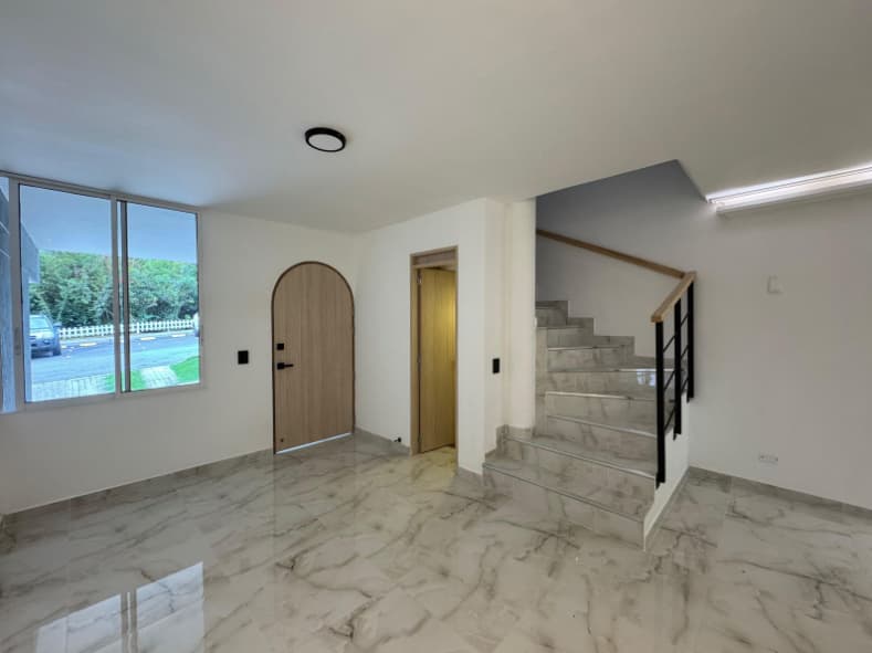 Alcoba principal con amplio closet