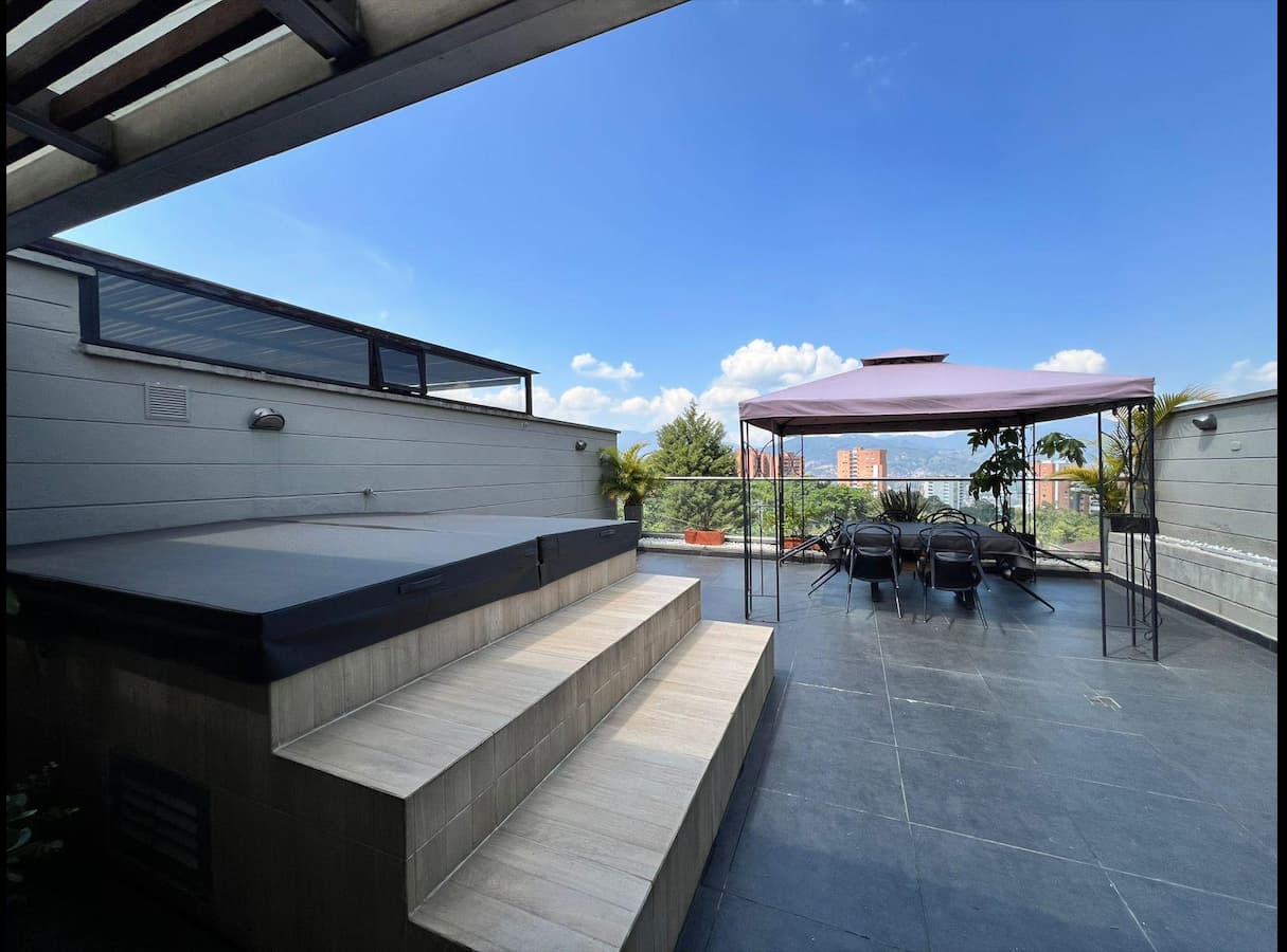 Terraza con zona BBQ