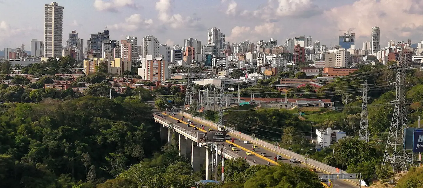 Casa campestre en venta en Bucaramanga con jardín